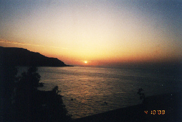 Sonnenaufgang ber der Amopi-Bay (Blick vom Hotel Albatros)