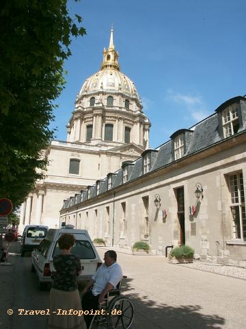 Hospital neben Invalidendom