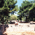 klicken zum Vergrößern -> Burghof (Urlaub auf Zakynthos/GR 1994)