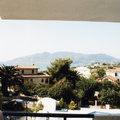 klicken zum Vergrößern -> Zimmeraussicht am Morgen (Urlaub auf Zakynthos/GR 1999)