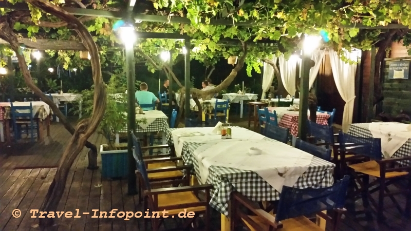 Taverne "Ampeli" / Kos