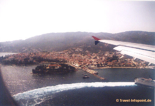 Blick auf Skiathos Stadt