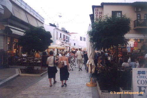 Papadiamantis Straße in Skiathos-Stadt