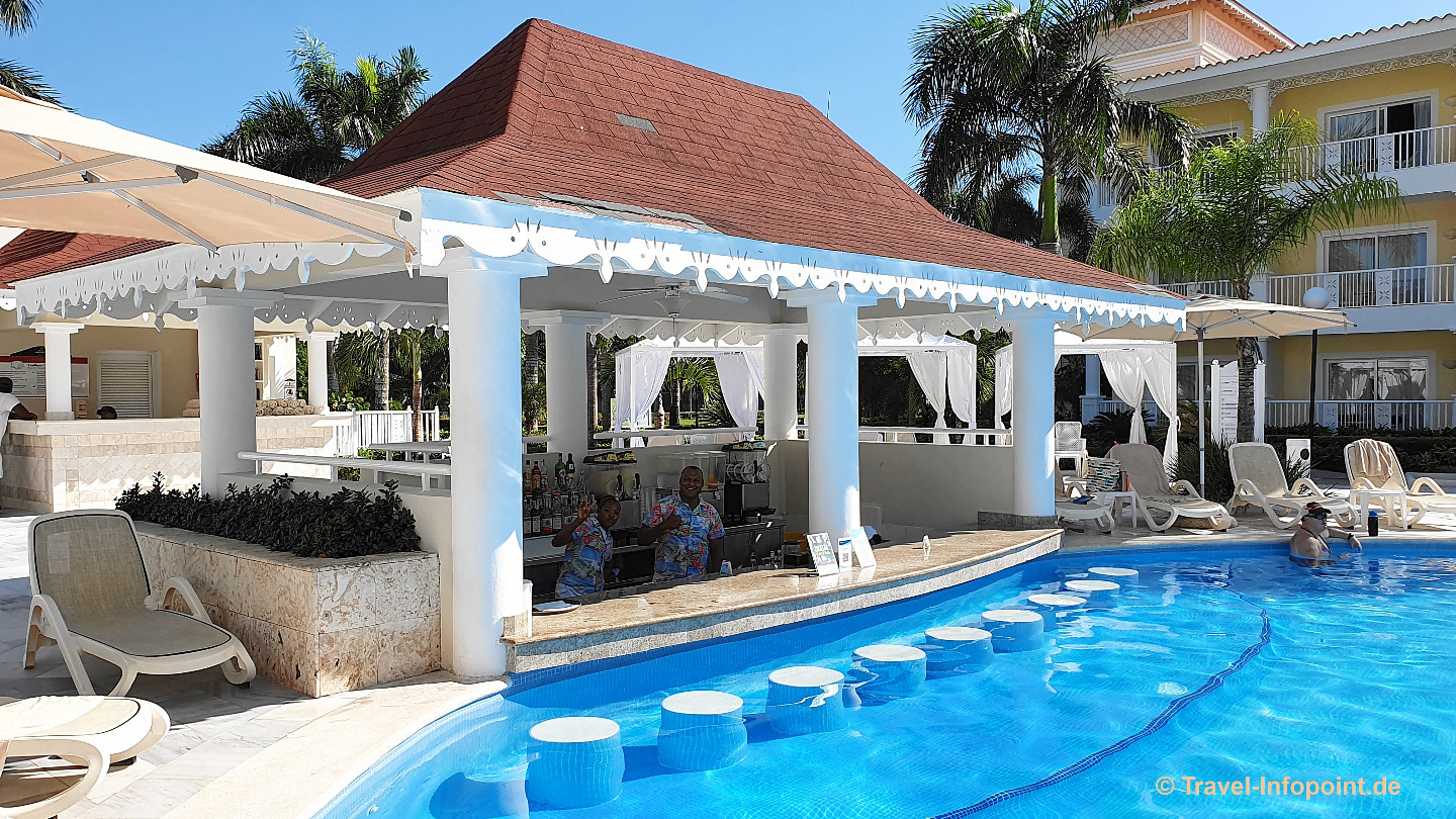 Bahia Principe Luxury Bouganville: Pool 1