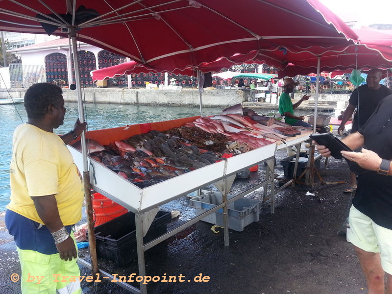 Fischstände auf Guadeloupe