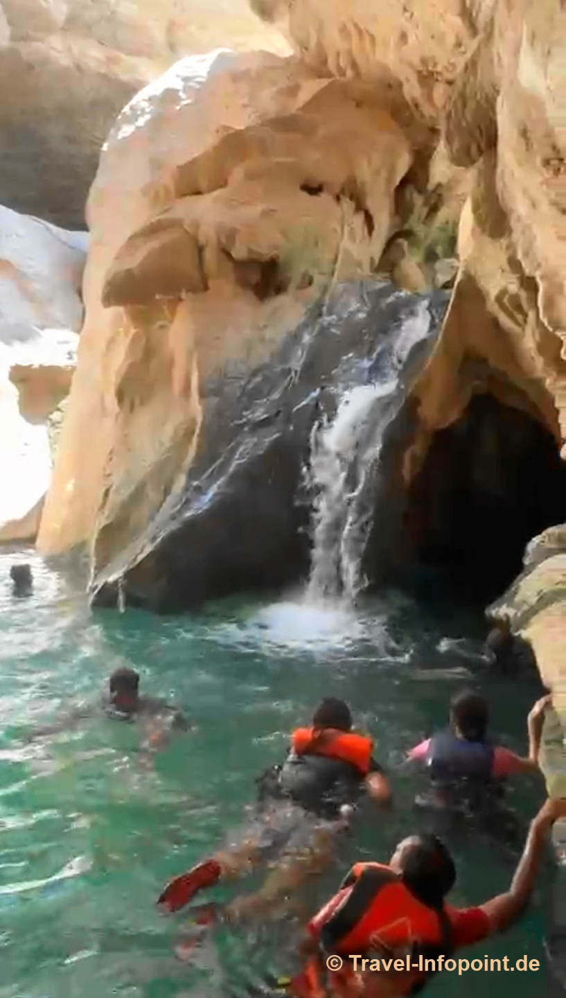 Oman / Muscat: Wadi Shab & Bimmah Sinkhole - Ausflug 26